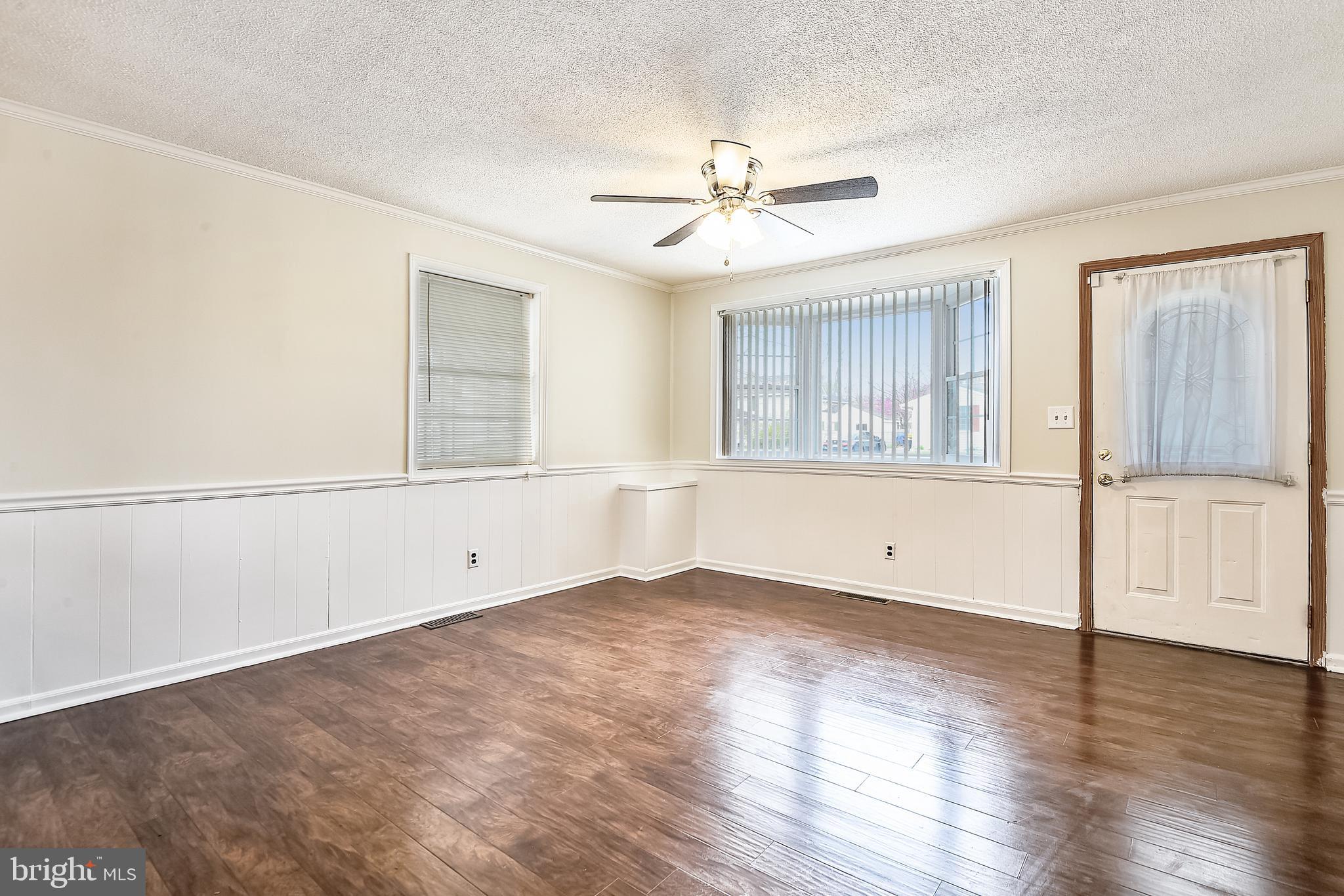 MUNROE GARDENS - Residential