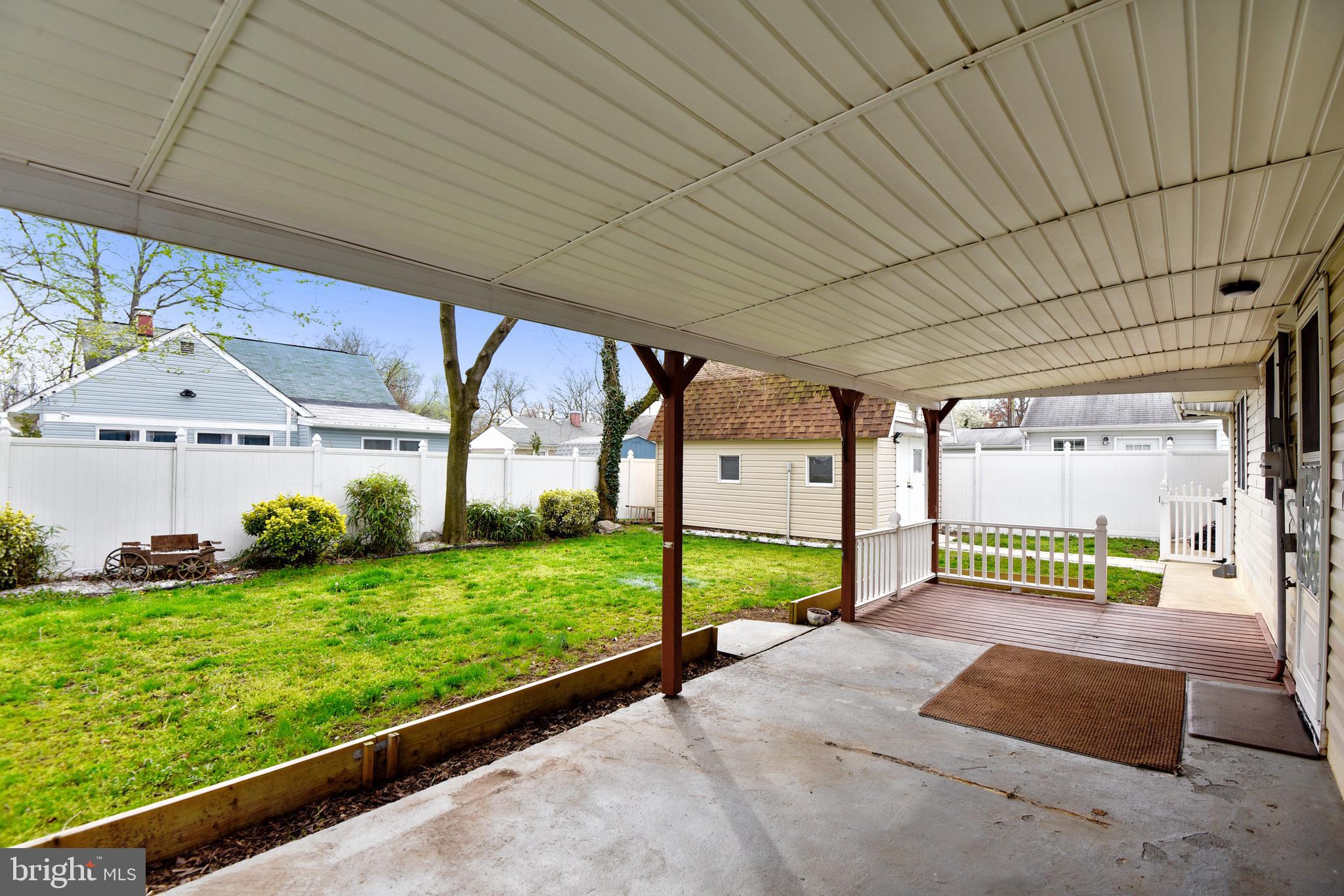 MUNROE GARDENS - Residential