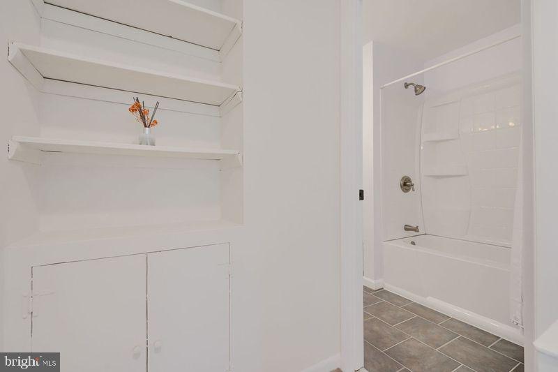 DONCASTER VILLAGE - Residential