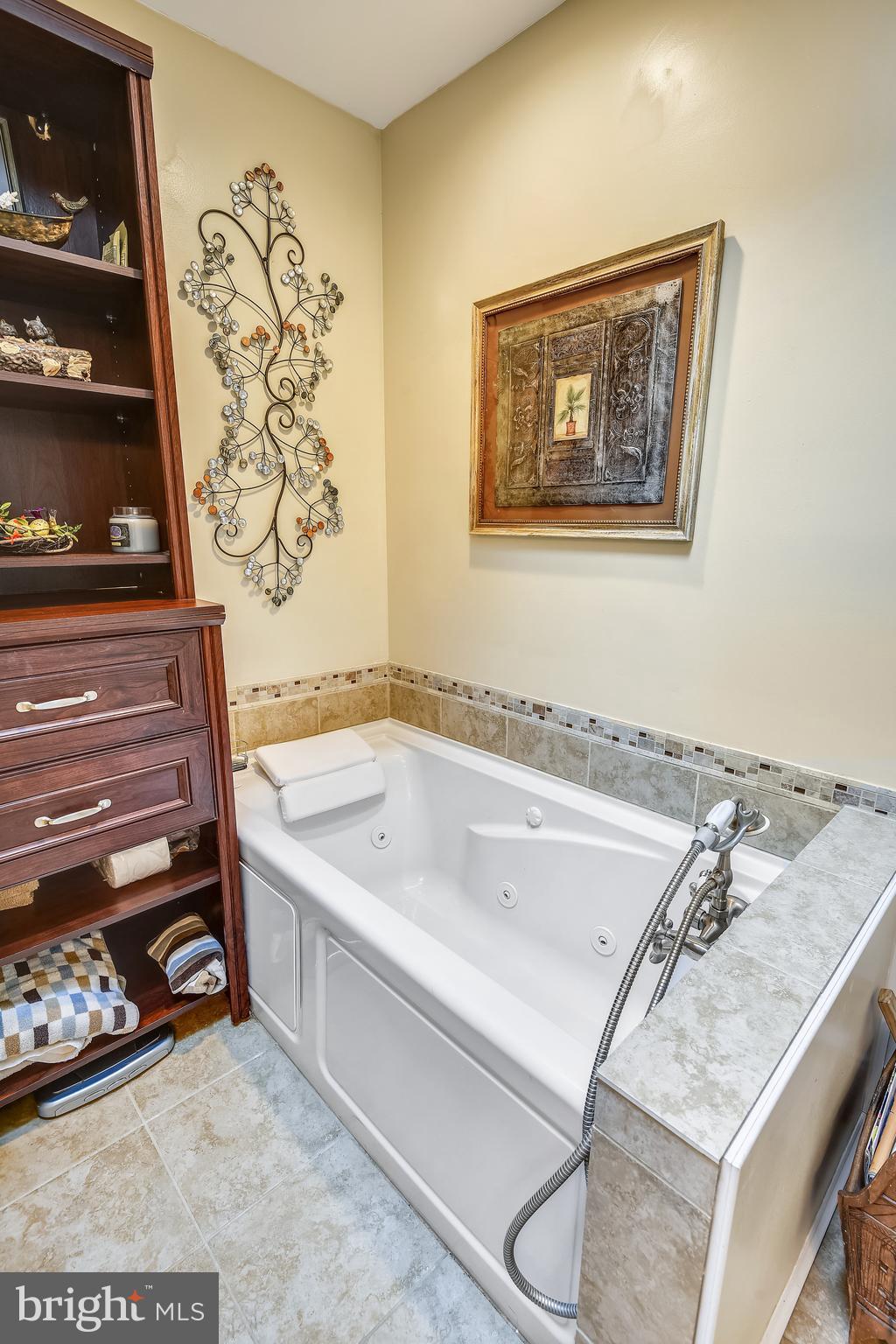 BALDWIN HILLS SOUTH - Residential