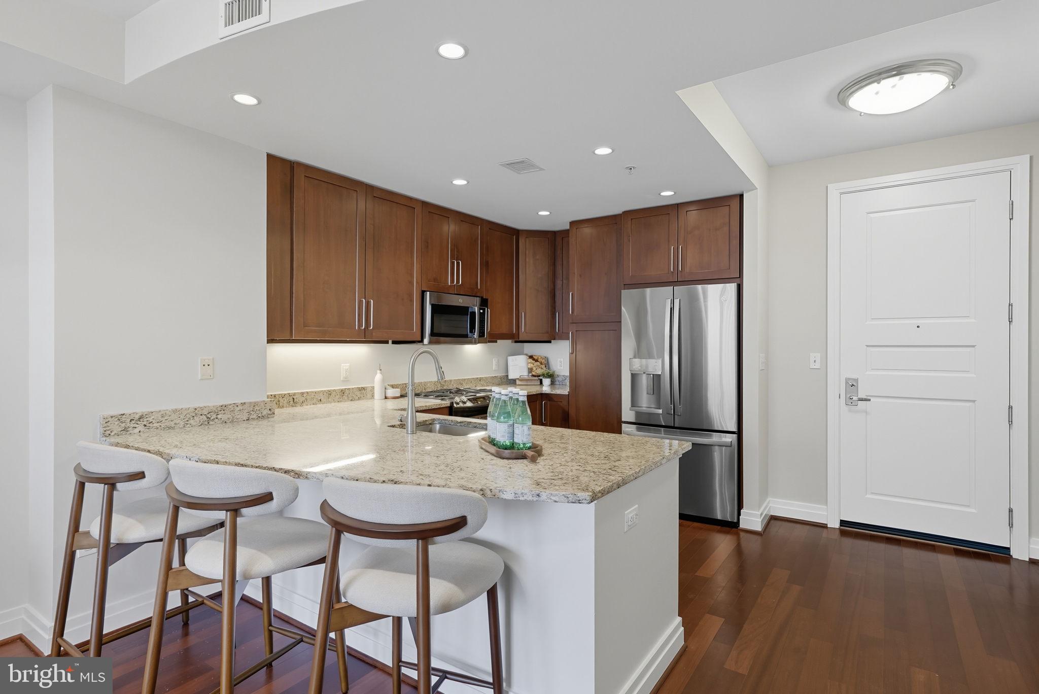 8220 CRESTWOOD HEIGHTS DRIVE 914