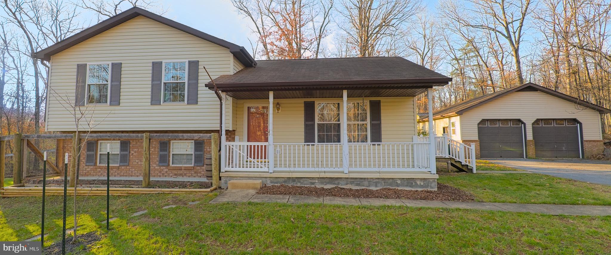 164 HARDWOOD DRIVE
