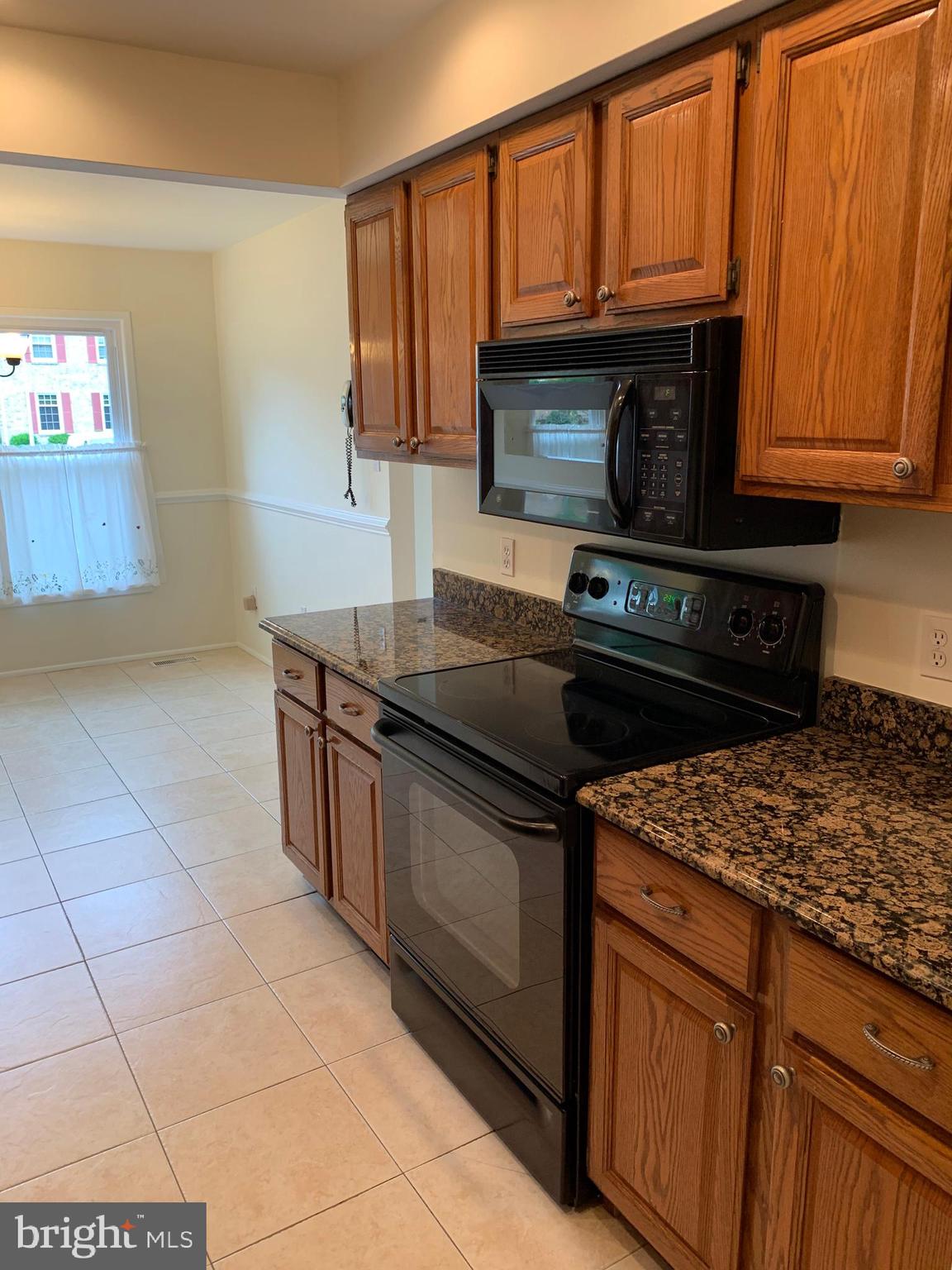 CROFTON COMMONS - Residential