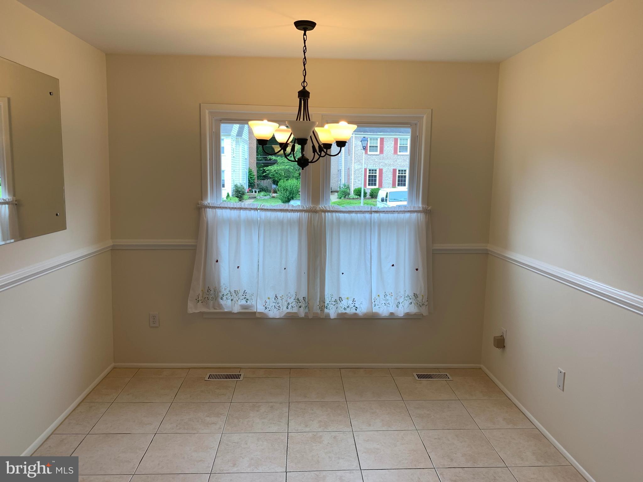 CROFTON COMMONS - Residential