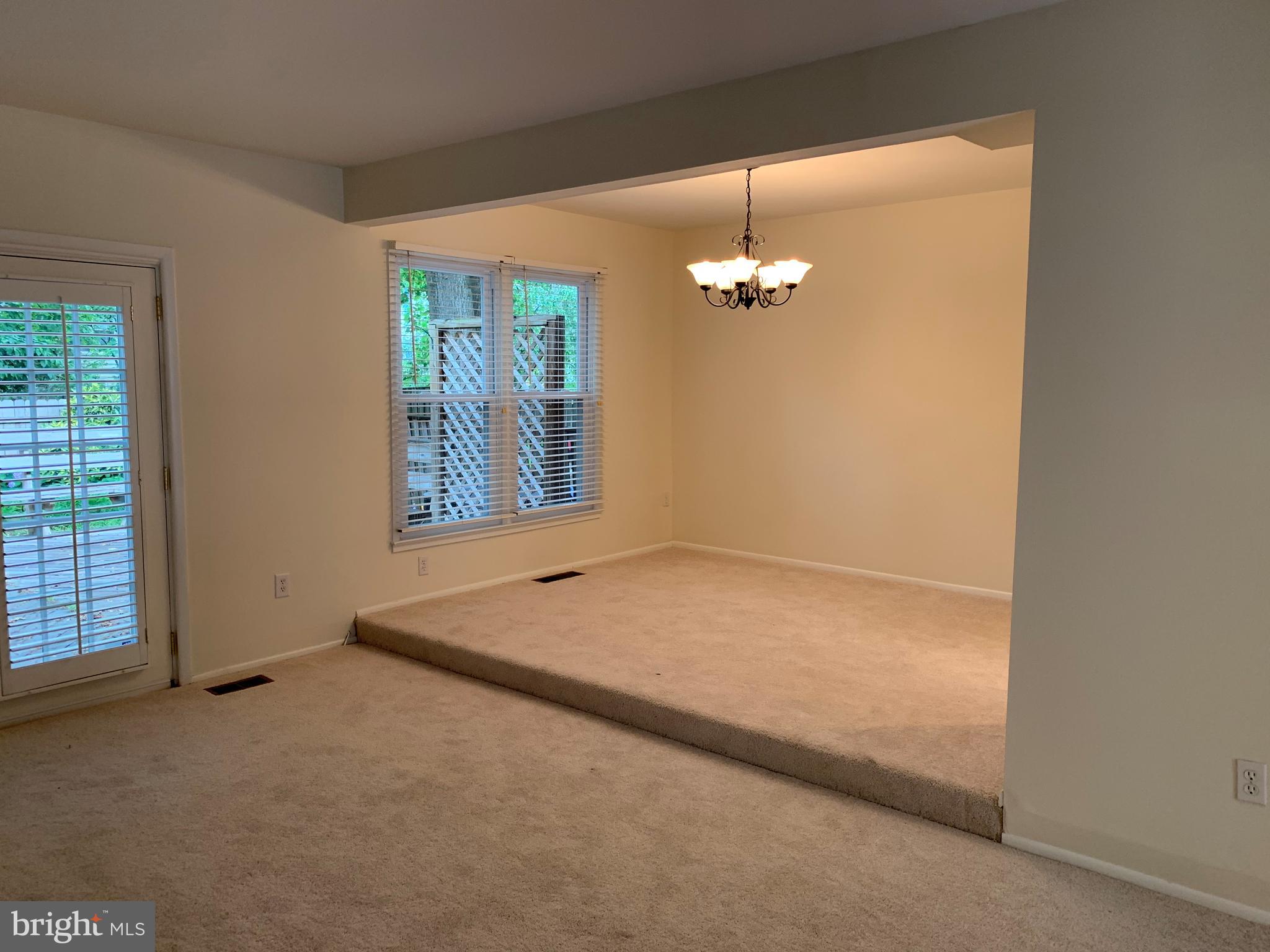 CROFTON COMMONS - Residential