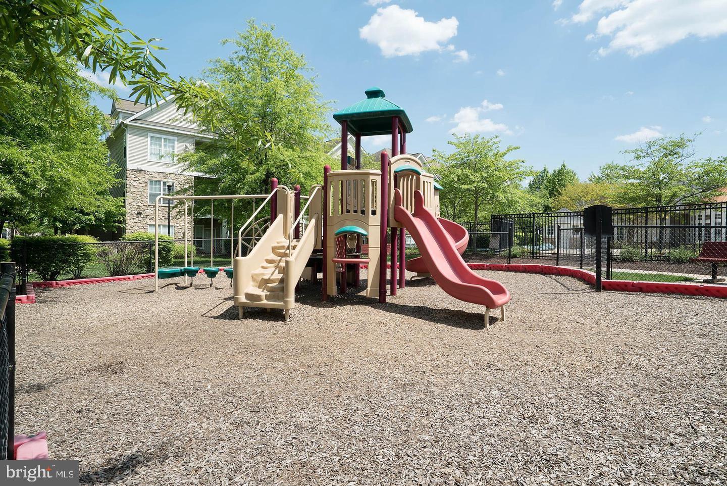 STONE GATE - Residential Lease