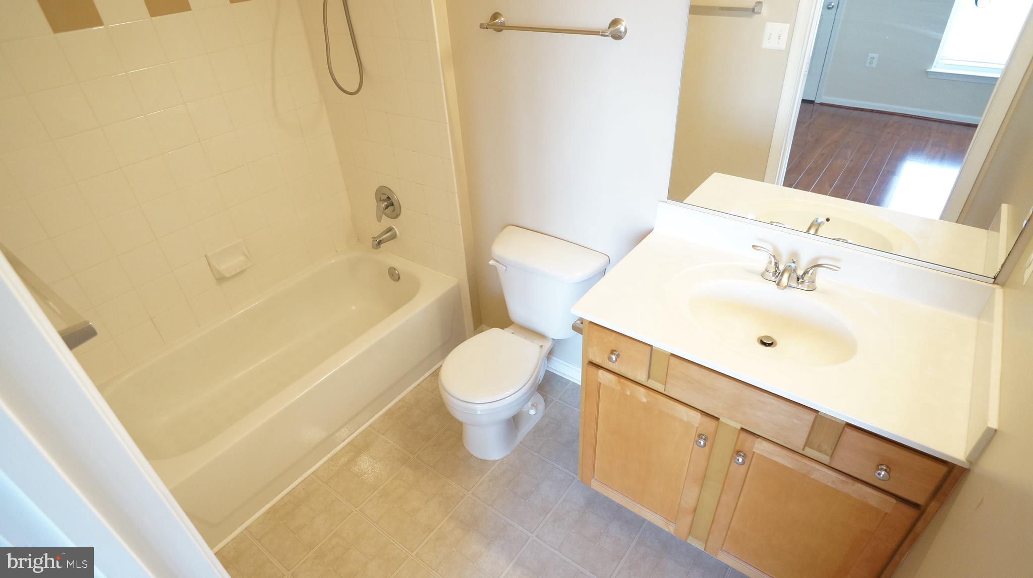 STONE GATE - Residential Lease