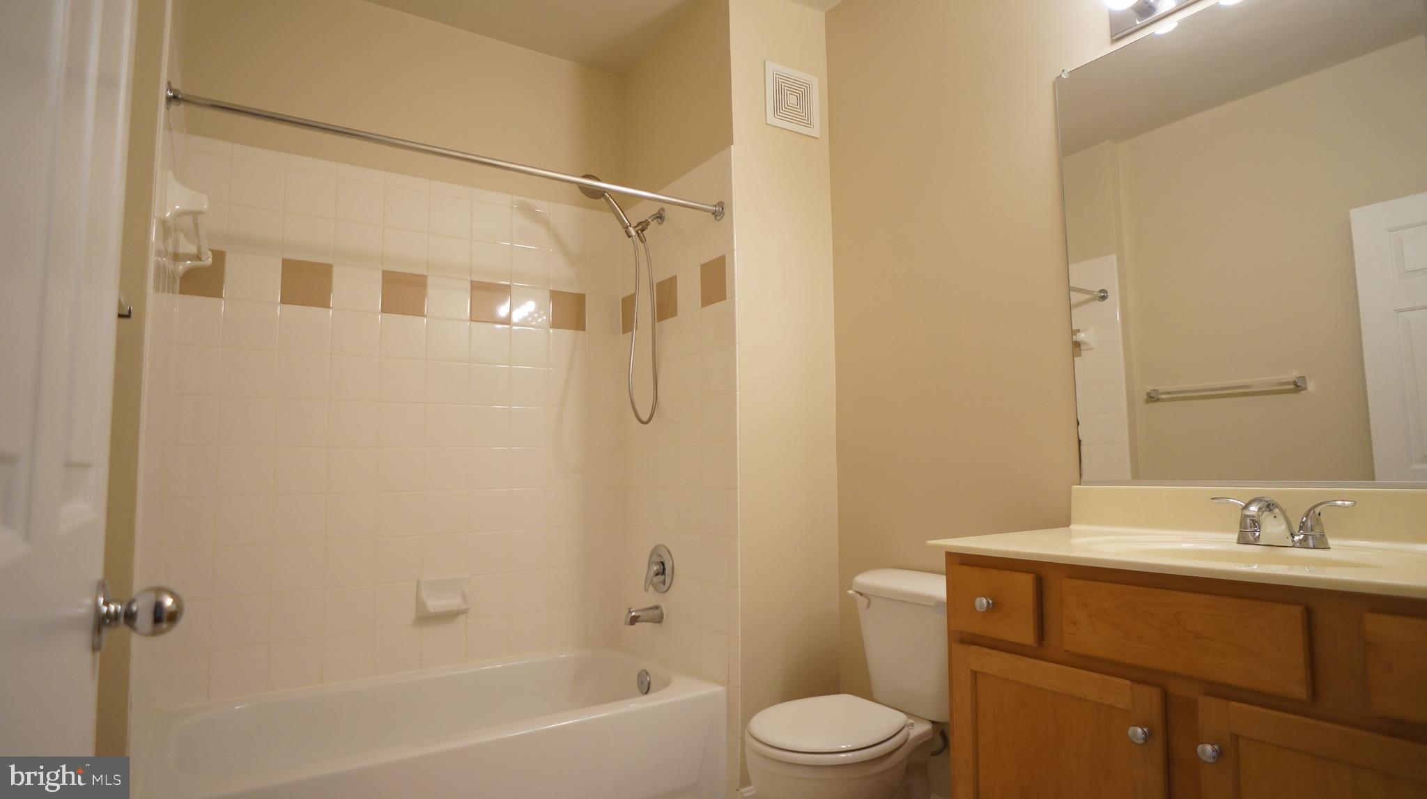 STONE GATE - Residential Lease