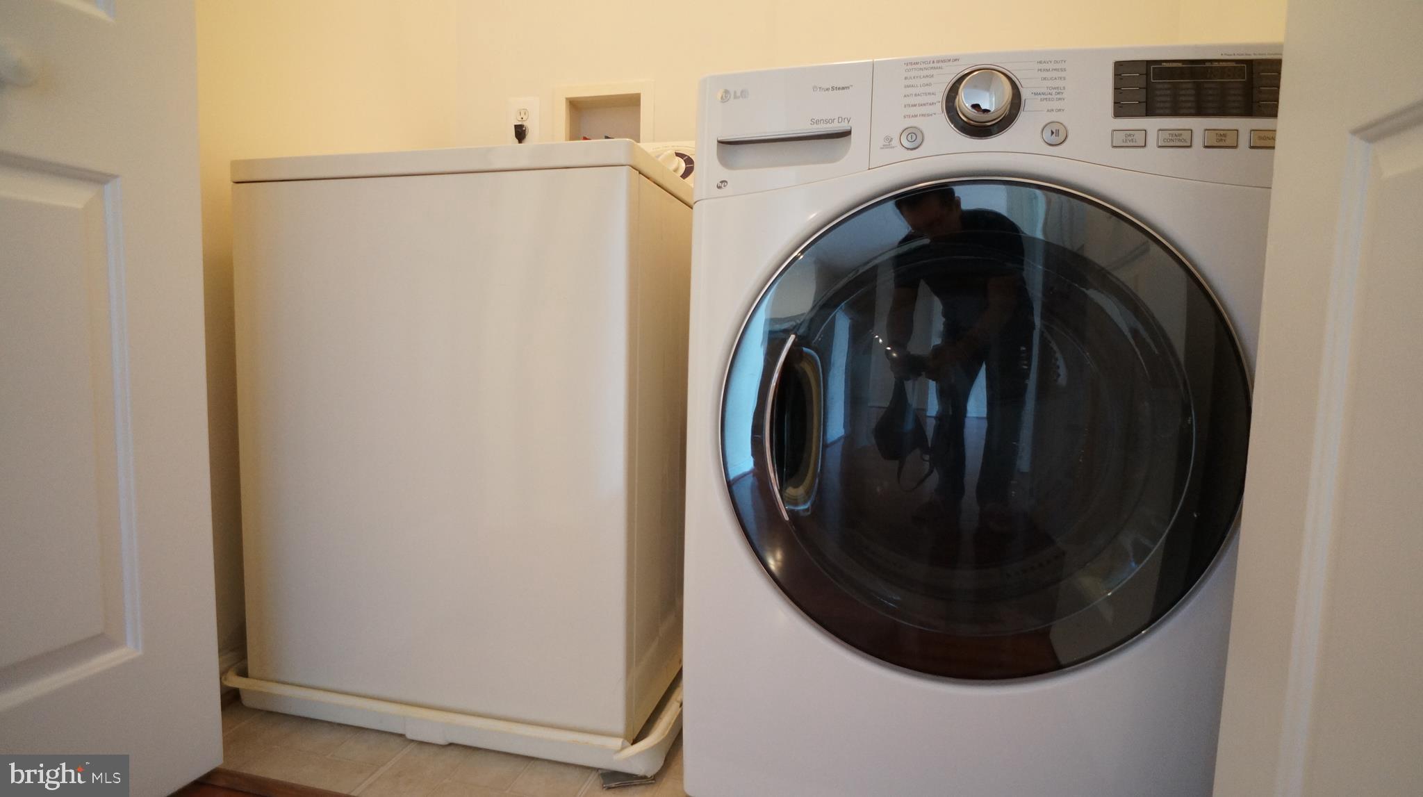 STONE GATE - Residential Lease