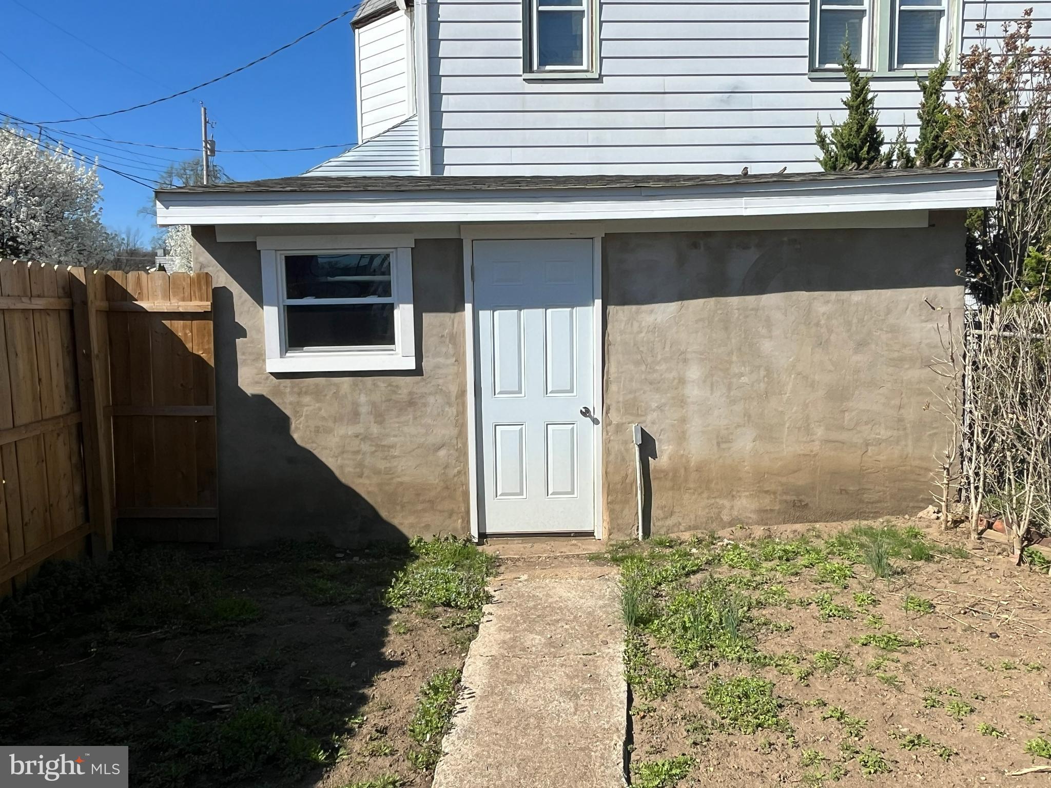 LEBANON CITY - Residential