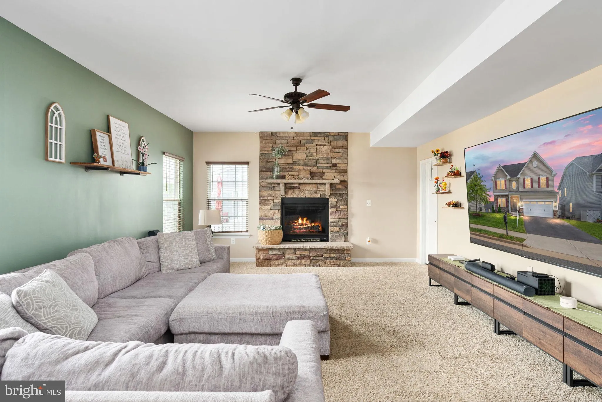 Fredericksburg, Virginia 22405, United States, 5 Bedrooms Bedrooms, ,4 BathroomsBathrooms,Residential,Active,117332