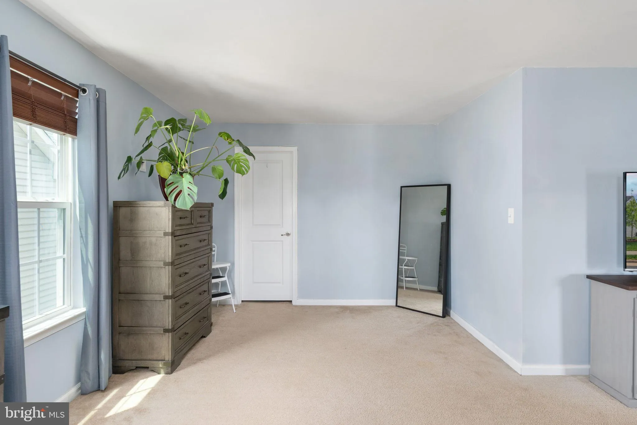 Fredericksburg, Virginia 22405, United States, 5 Bedrooms Bedrooms, ,4 BathroomsBathrooms,Residential,Active,117332