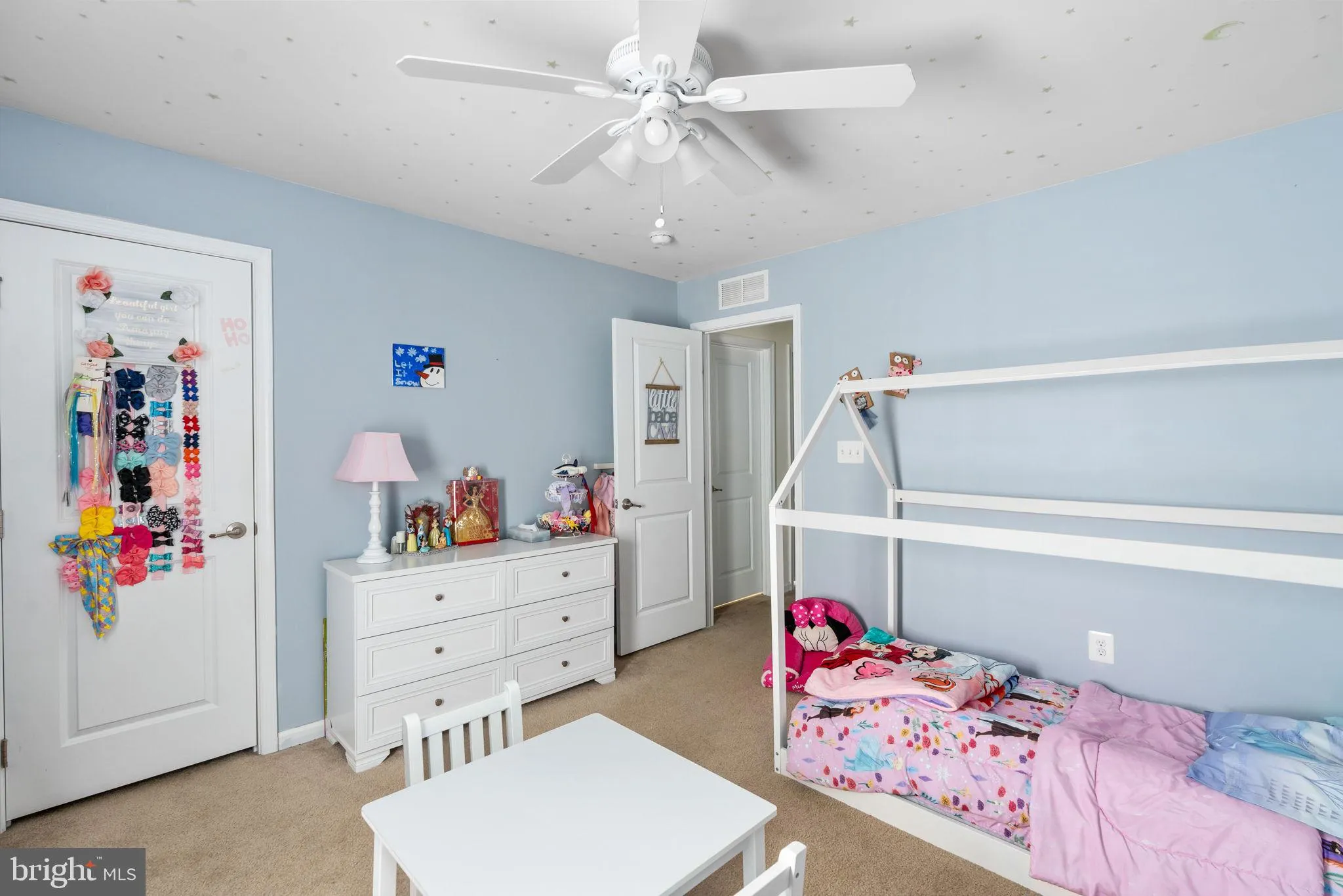 Fredericksburg, Virginia 22405, United States, 5 Bedrooms Bedrooms, ,4 BathroomsBathrooms,Residential,Active,117332