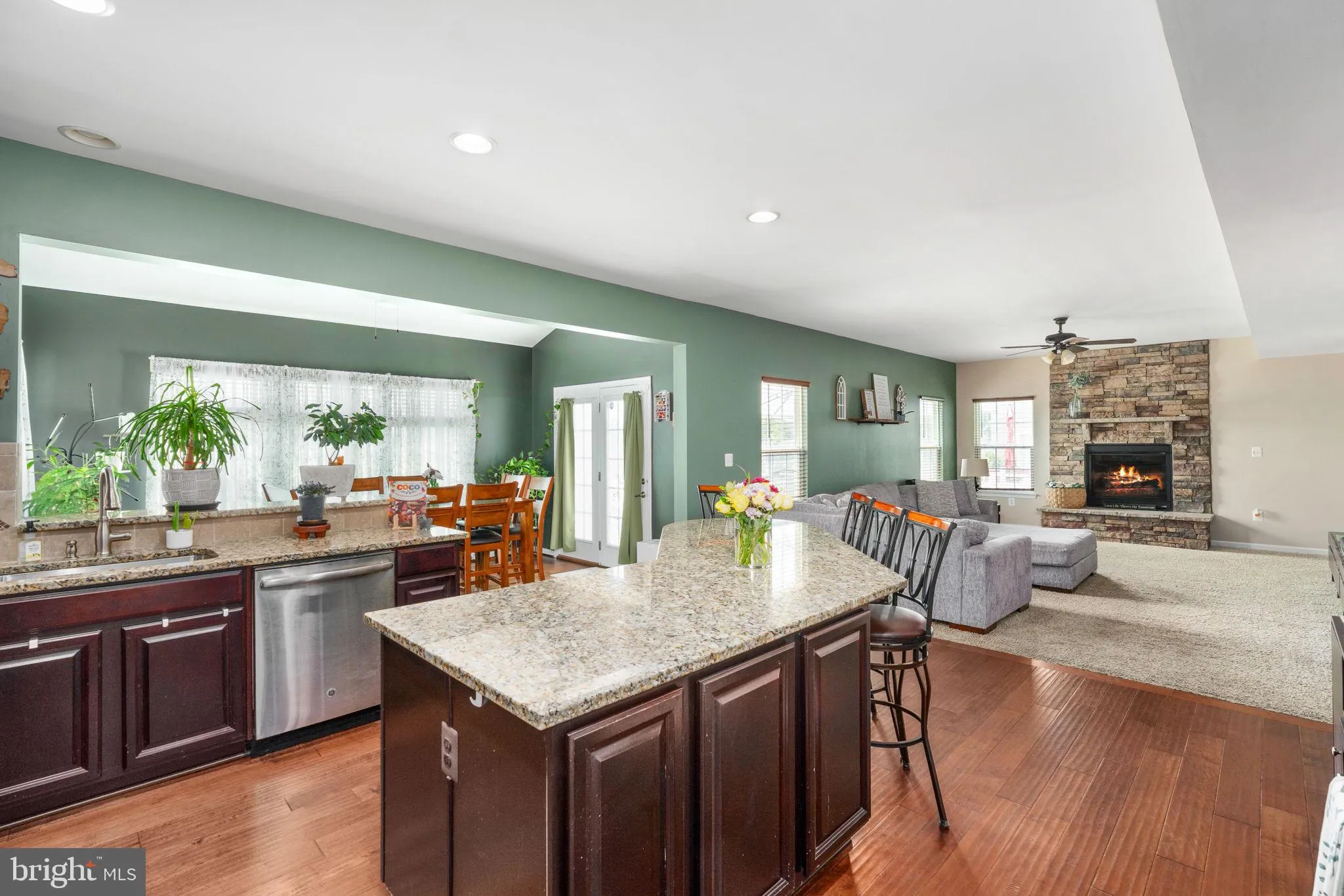 Fredericksburg, Virginia 22405, United States, 5 Bedrooms Bedrooms, ,4 BathroomsBathrooms,Residential,Active,117332