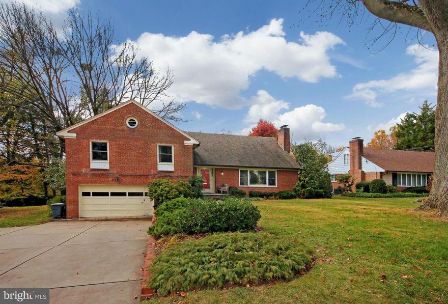 Wonderful oversized 5-level split colonial with 4 bedrooms, 3.5 baths and 2 car garage. Stunning kitchen family room renovation and expansion completed in 2010. Kitchen features custom cabinets, stainless steel appliances and granite counters including a fabulous center eating island.Other unique features include 2 great sized master bedroom suites.Window renewal by Anderson.