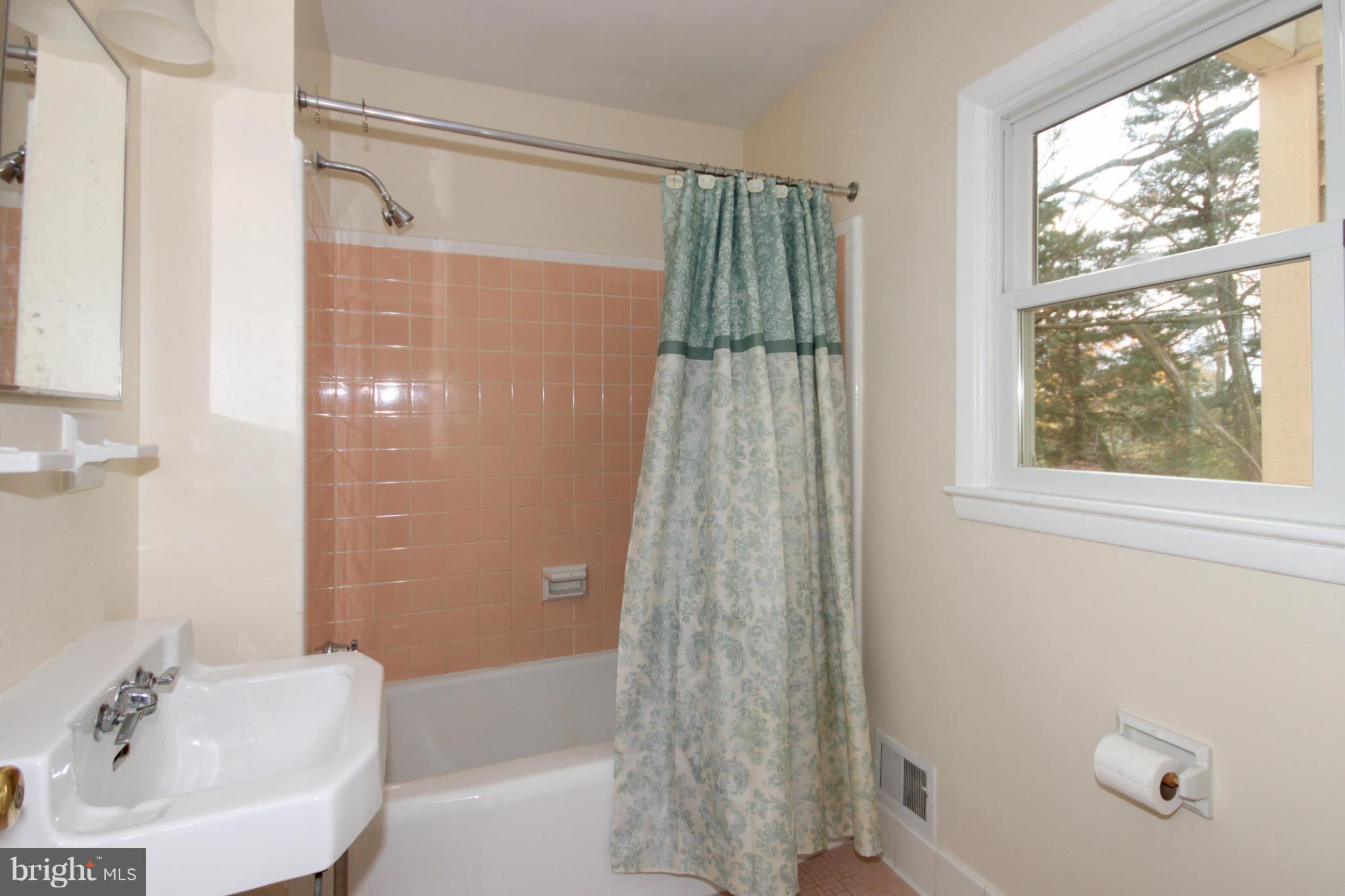 ROCK CREEK HILLS - Residential