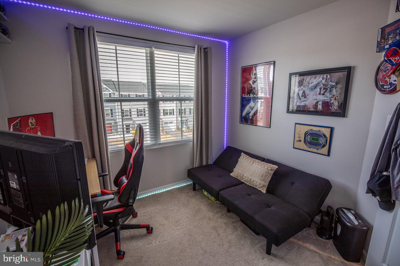 THE LAKES AT MARTINSBURG - Residential