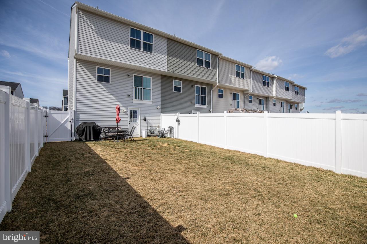 THE LAKES AT MARTINSBURG - Residential