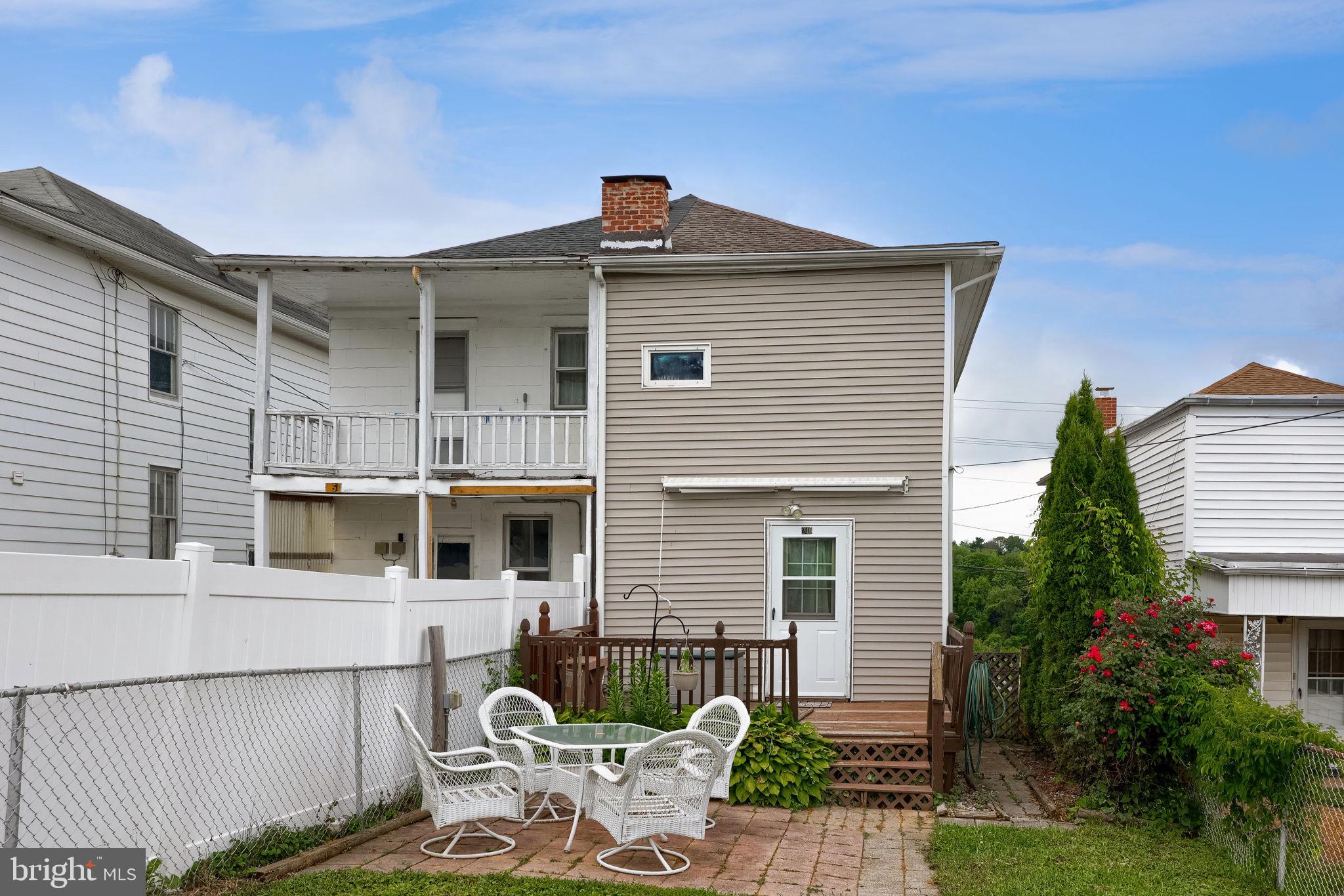 249 S WALNUT STREET