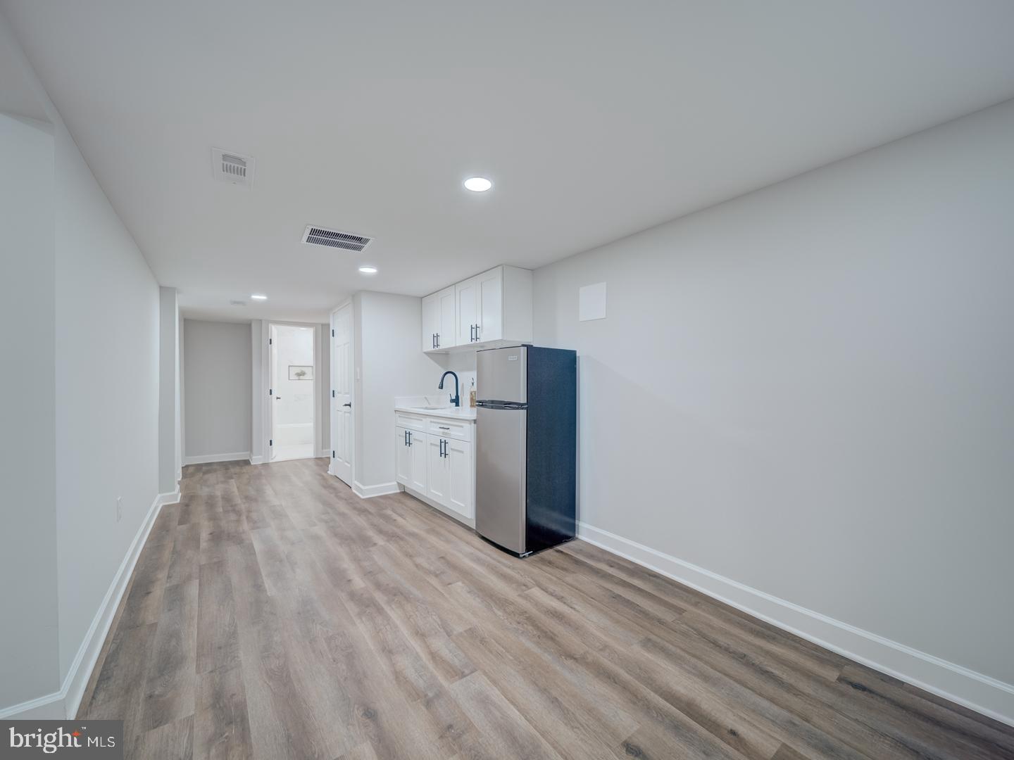 CAROLE HIGHLANDS - Residential