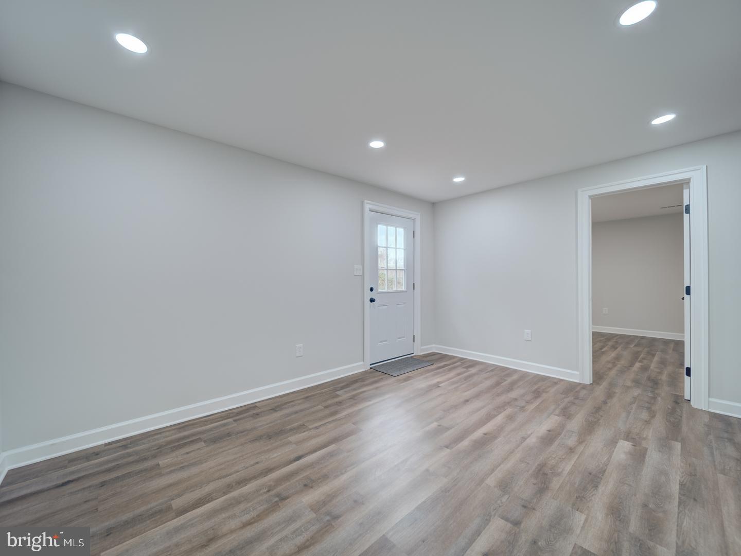 CAROLE HIGHLANDS - Residential