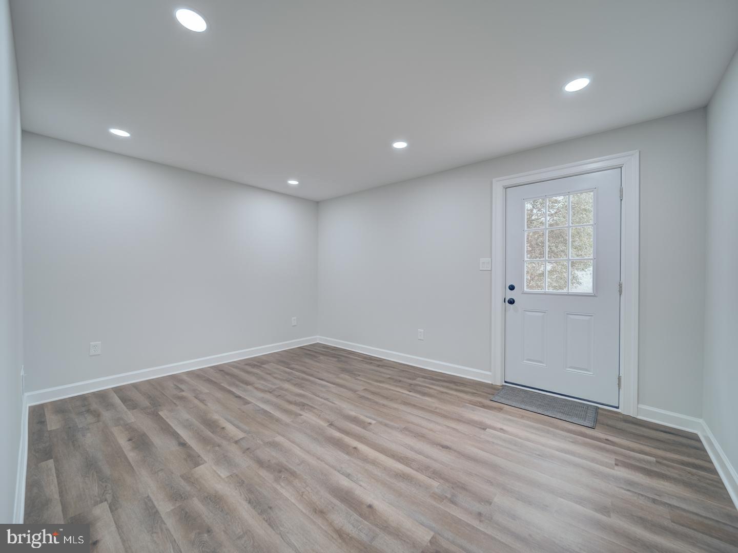 CAROLE HIGHLANDS - Residential