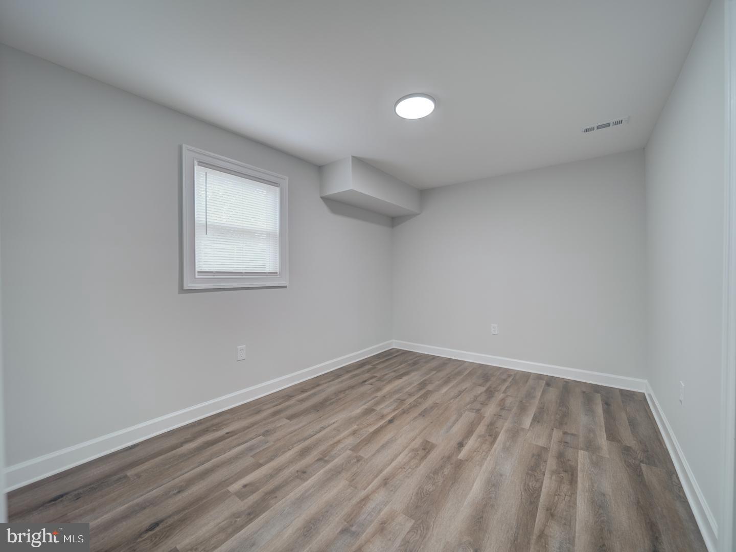 CAROLE HIGHLANDS - Residential