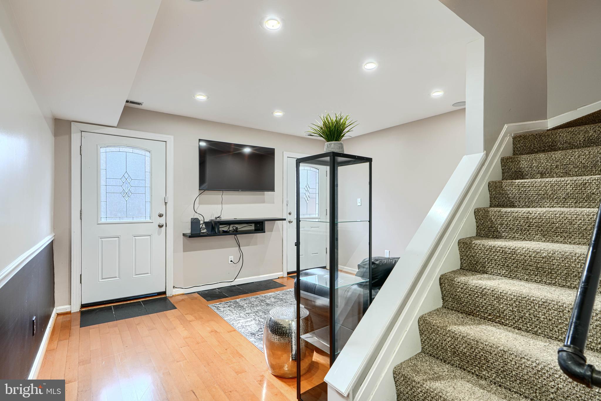 SETON HILL - Residential Lease