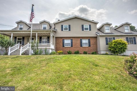 Photo of 131 E CHURCH ST, STEVENS, PA 17578 (MLS # PALA2036682)