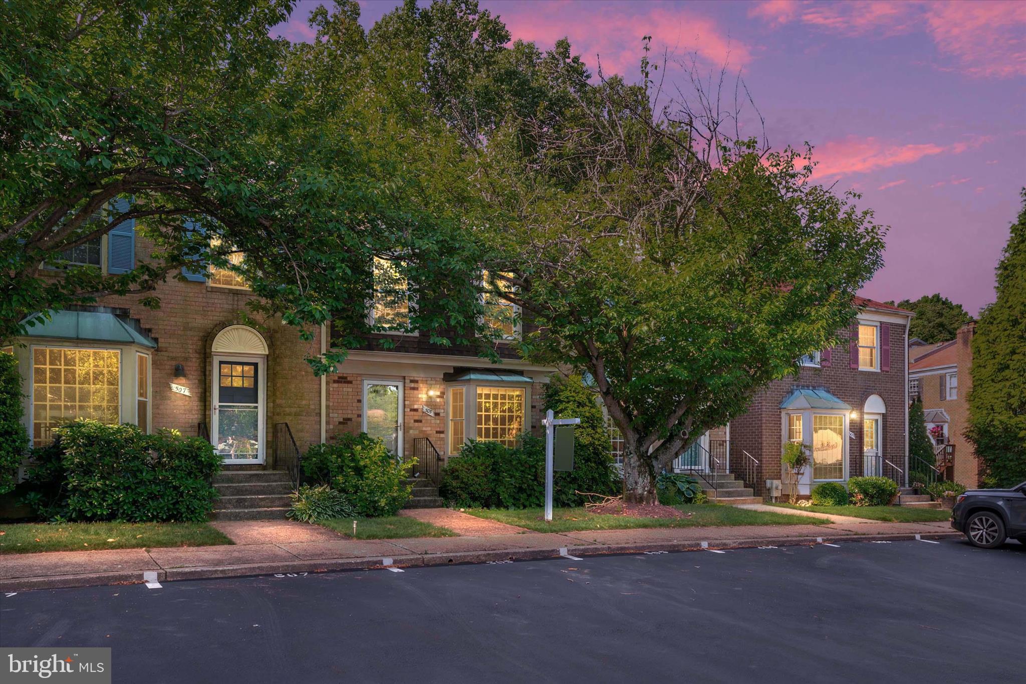 505 BAY DALE COURT