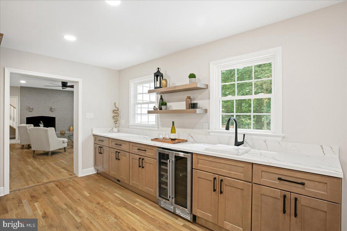 RESTON - Residential