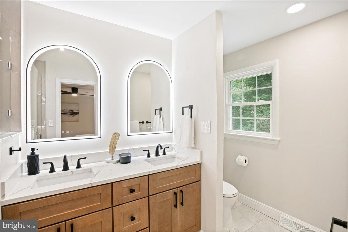 RESTON - Residential