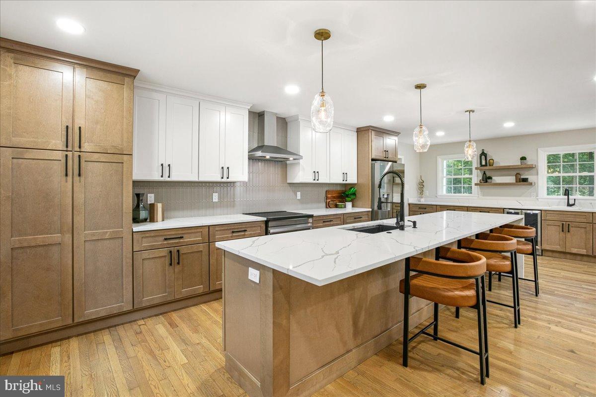 RESTON - Residential