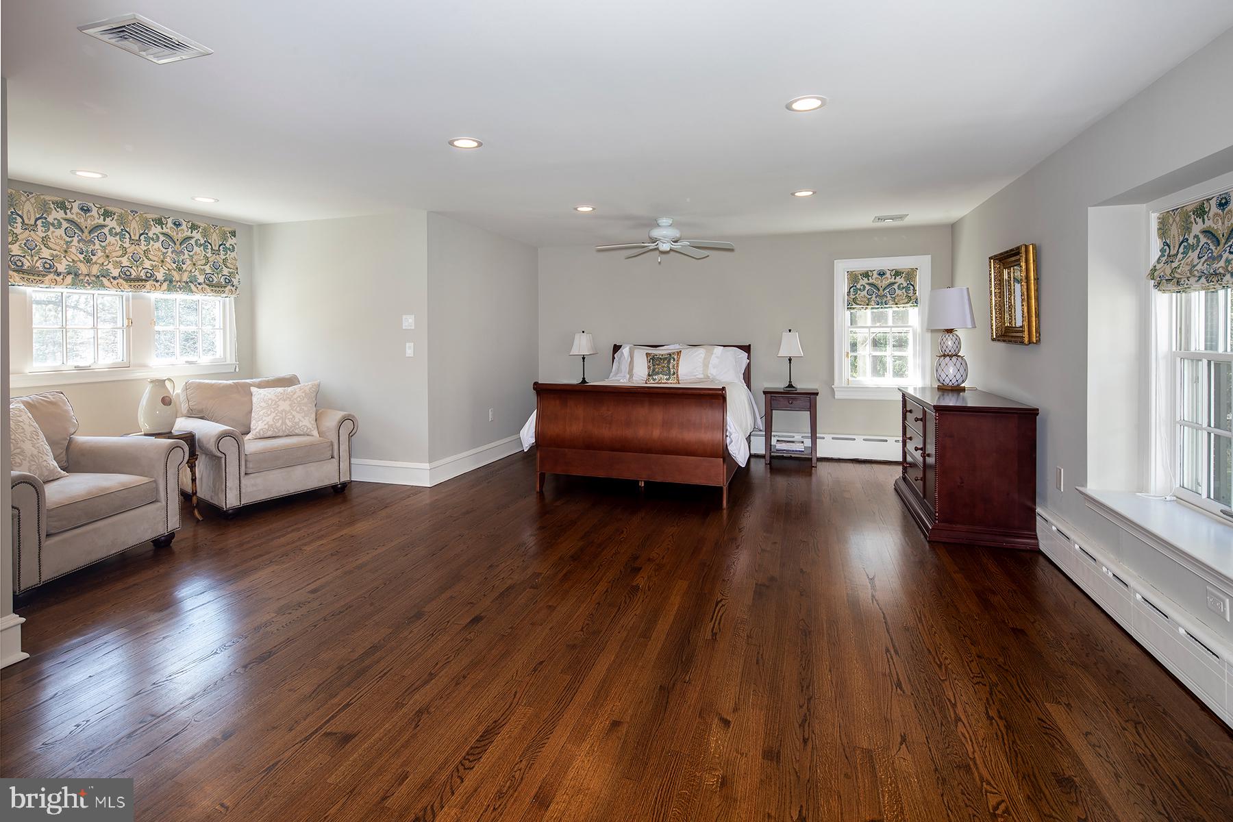 GLADWYNE - Residential