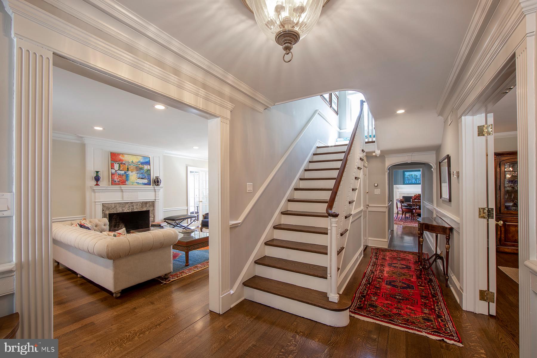 GLADWYNE - Residential