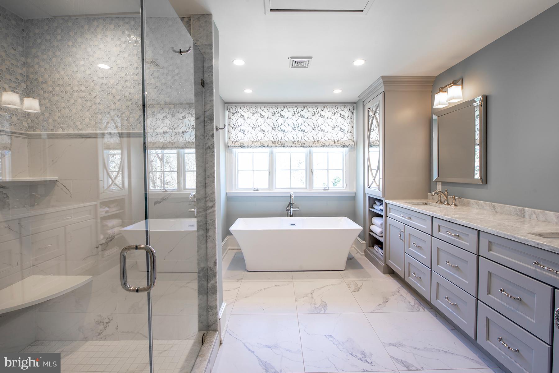 GLADWYNE - Residential