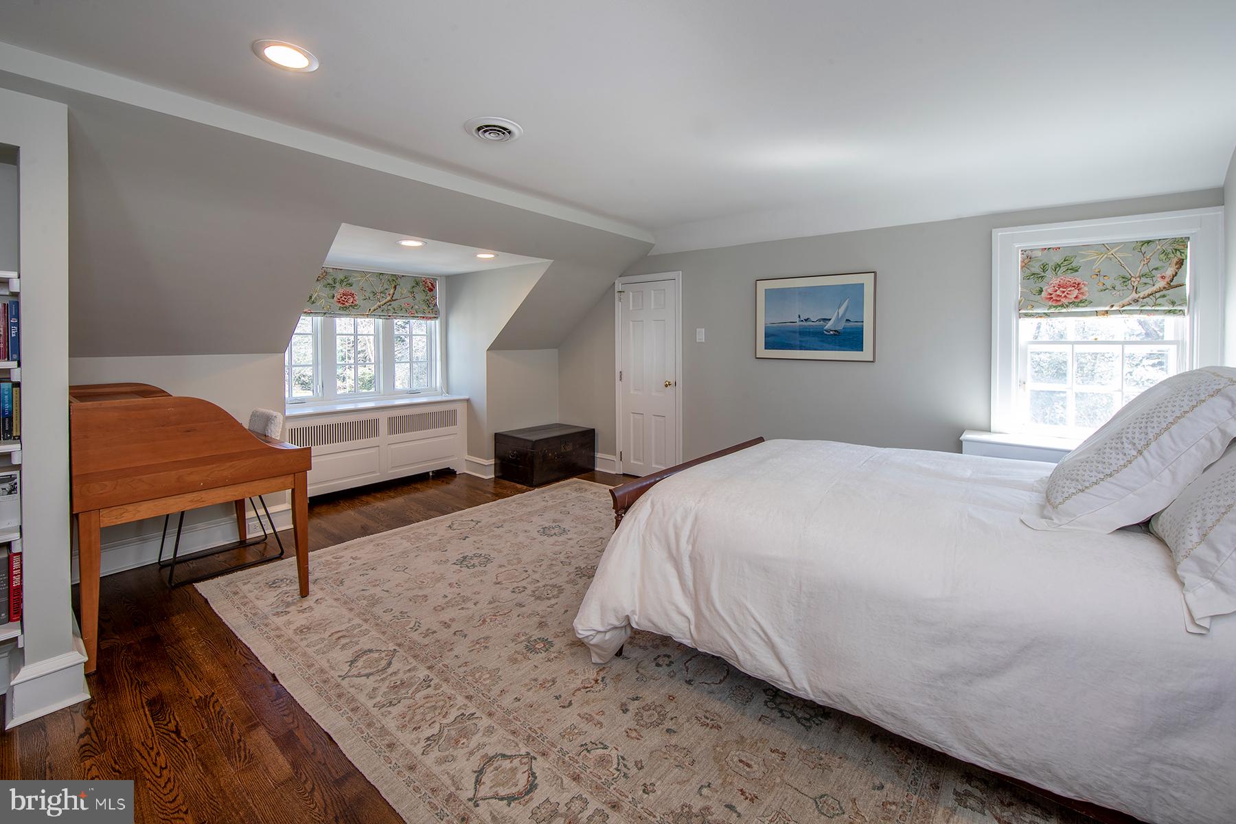 GLADWYNE - Residential