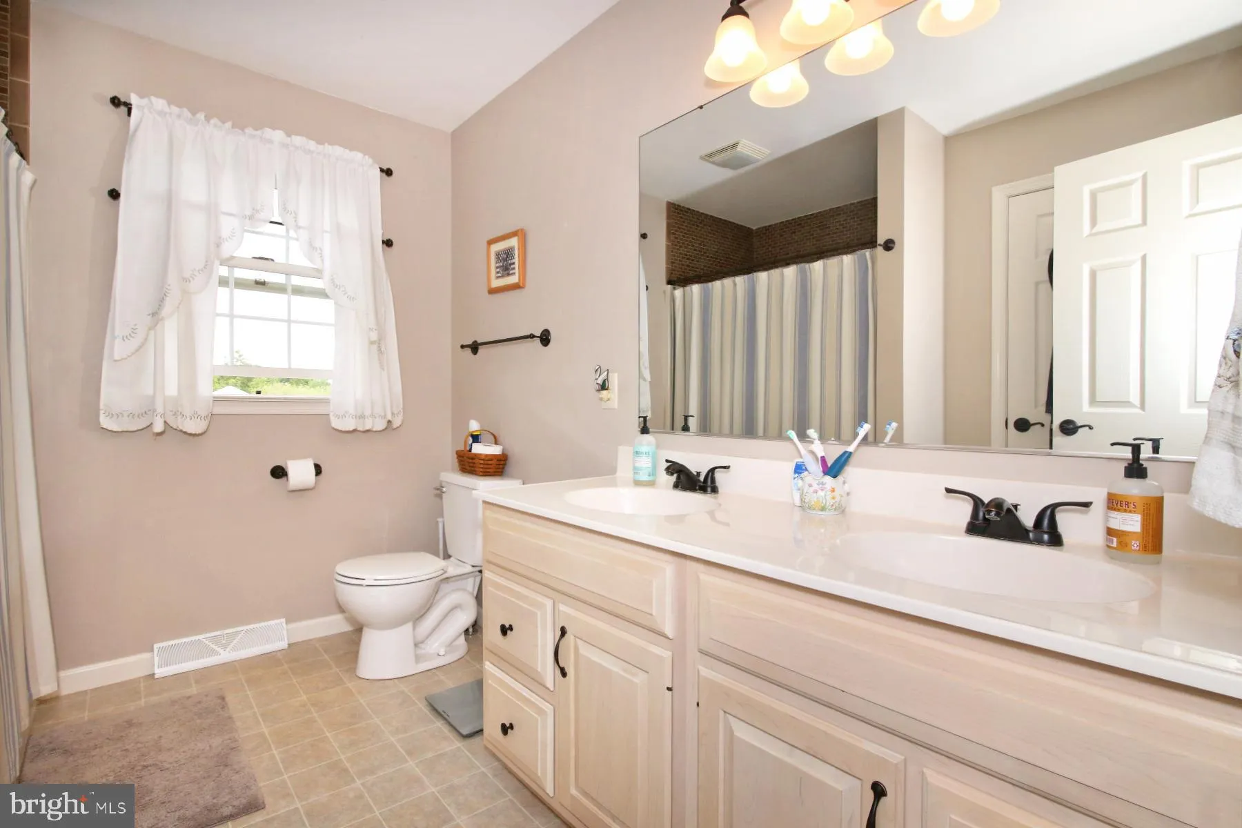 Myerstown, Pennsylvania 17067, United States, 4 Bedrooms Bedrooms, ,4 BathroomsBathrooms,Residential,Coming Soon,125019