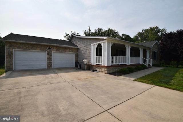 923 WOODHAVEN COURT