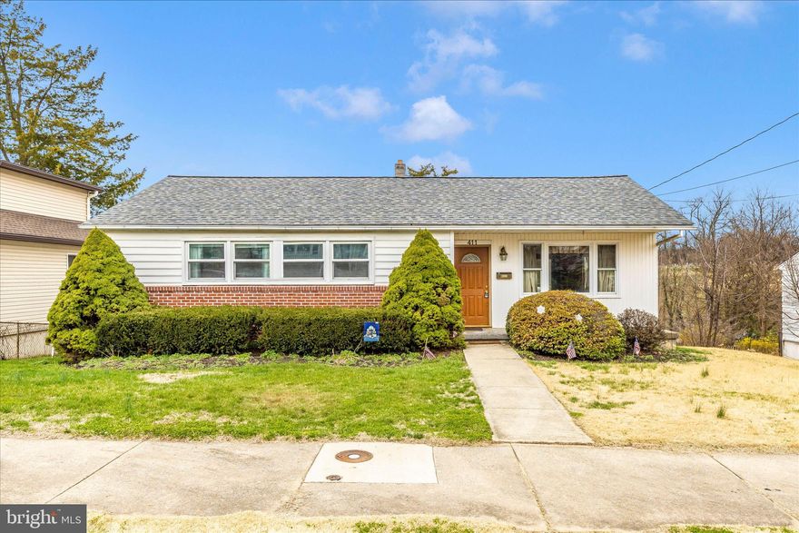 Brunswick-3 Bedroom, 2 Full Bath Rancher.  Hardwood Floors throughout.  Granite  Countertops in Kitchen, New HVAC, Deck off Dining Area.   New Roof put on in 2018, it has a transferable warranty.   This house needs work, Sold AS-IS.