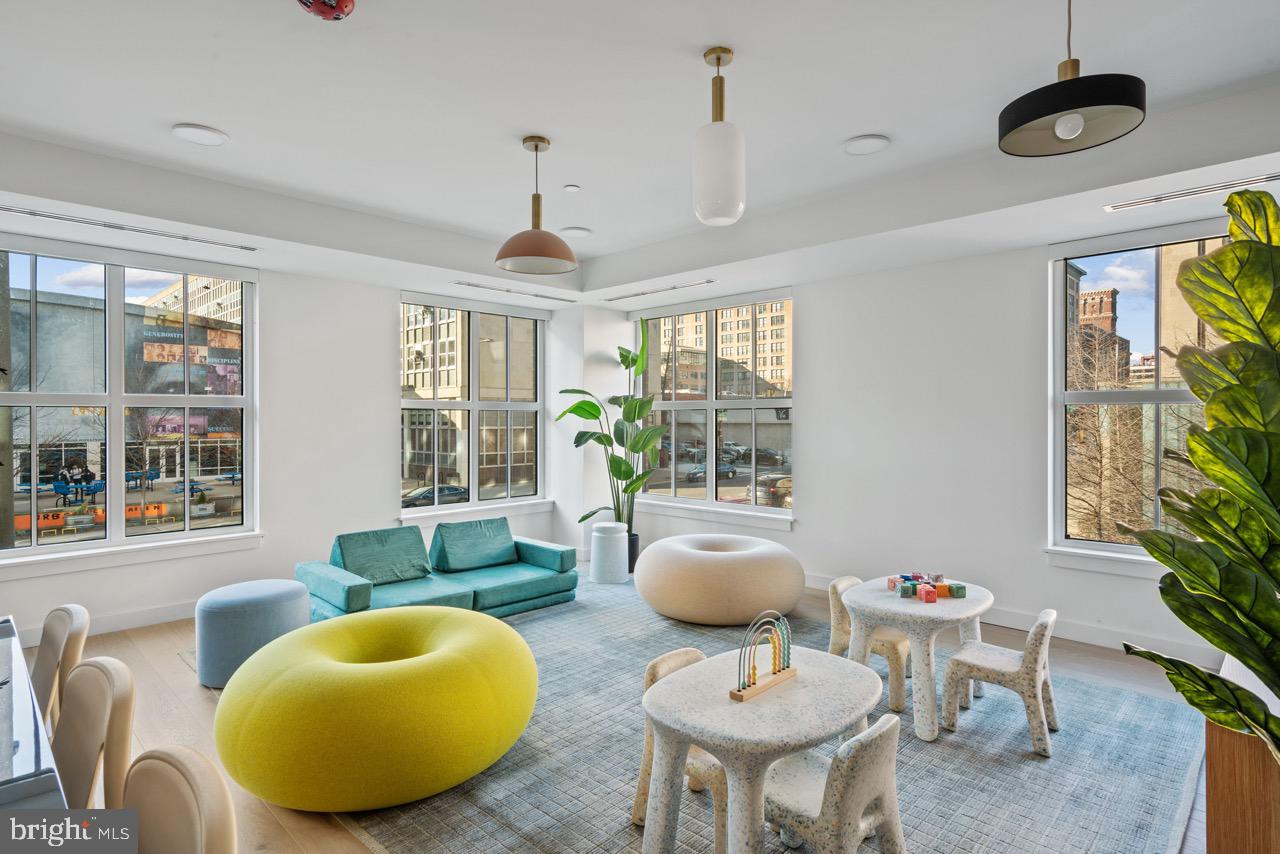 SPRING GARDEN - Residential Lease