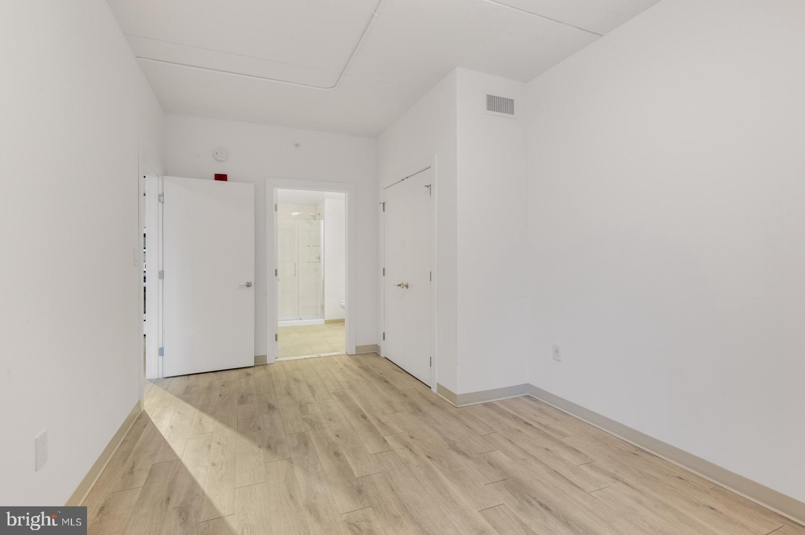 SPRING GARDEN - Residential Lease