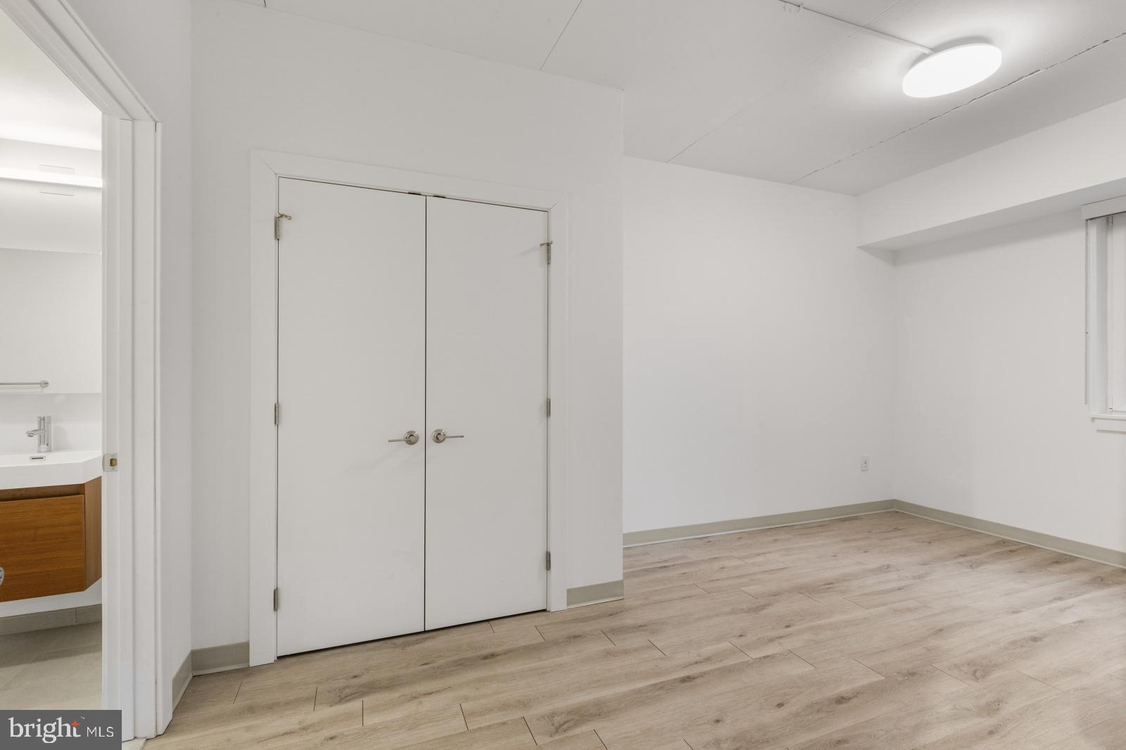 SPRING GARDEN - Residential Lease