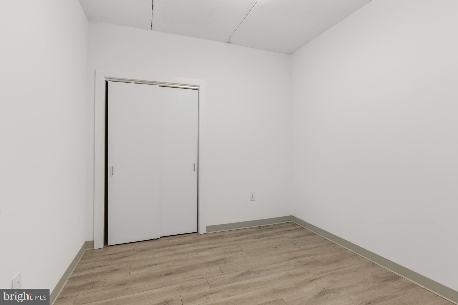 SPRING GARDEN - Residential Lease