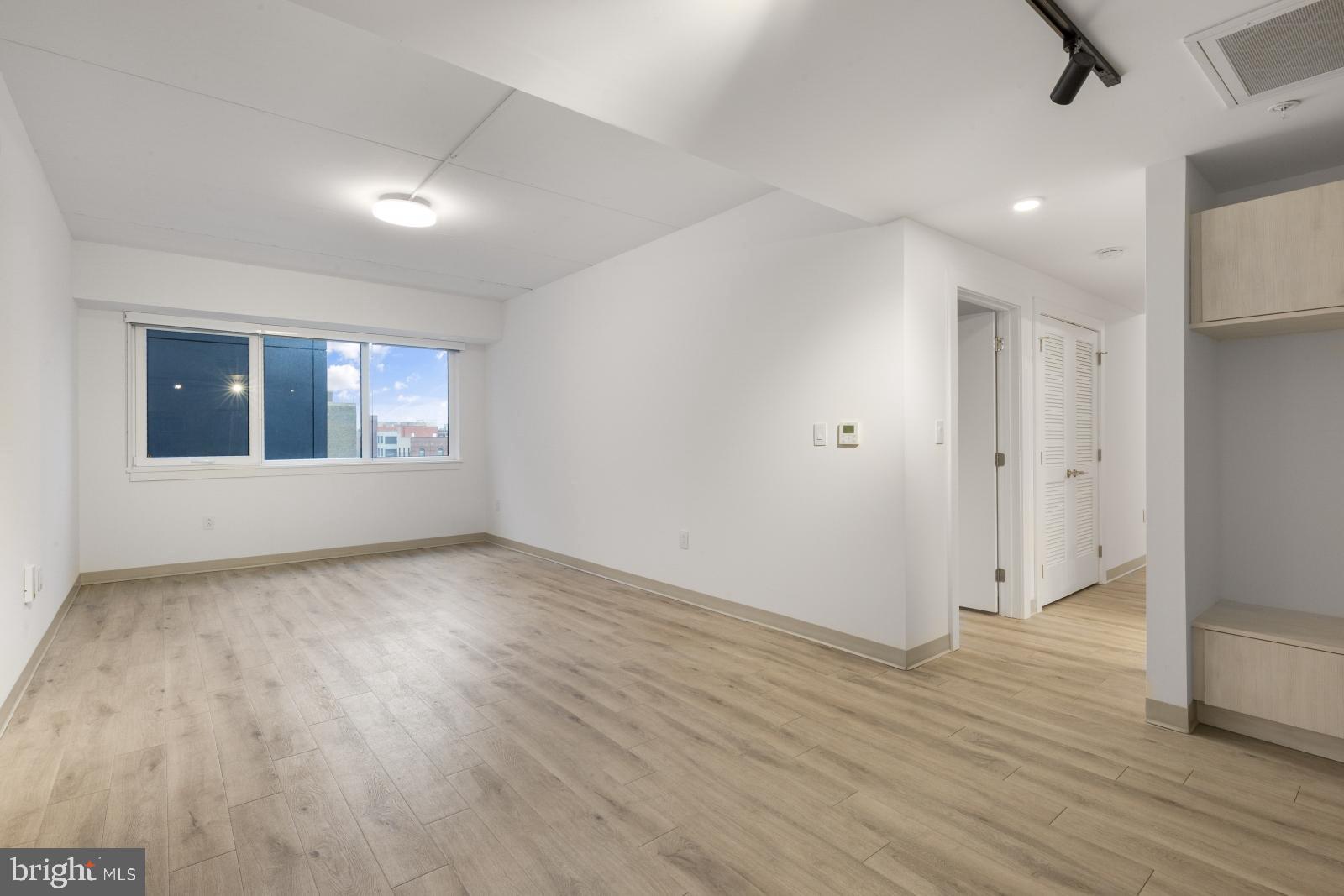 SPRING GARDEN - Residential Lease