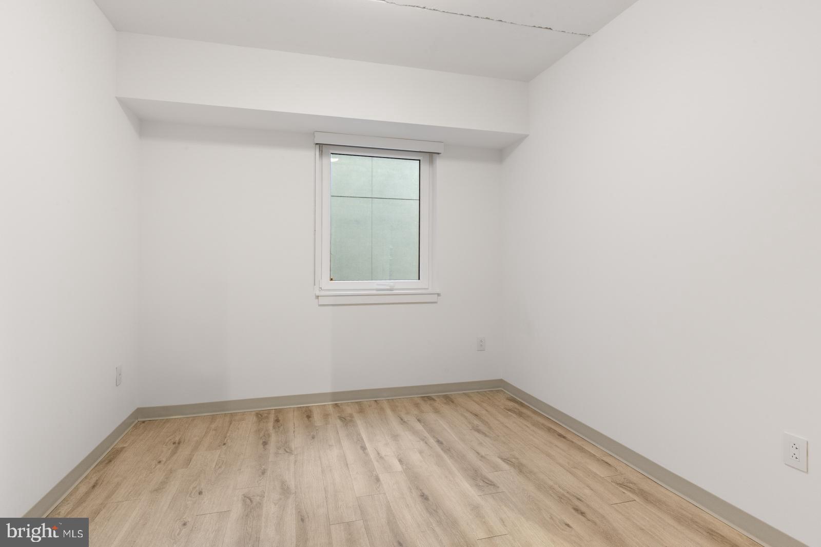 SPRING GARDEN - Residential Lease