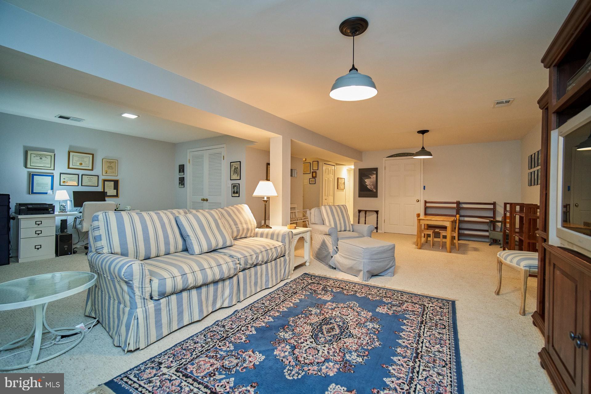 SOMERSET - Residential