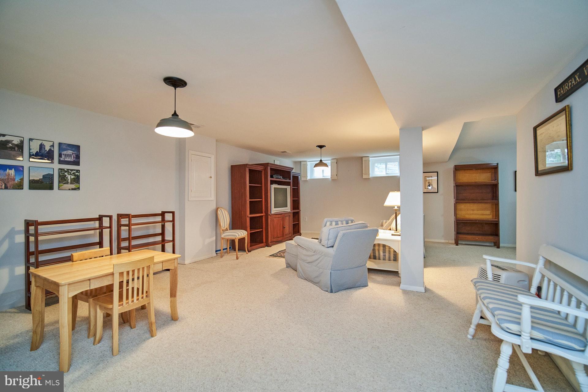 SOMERSET - Residential