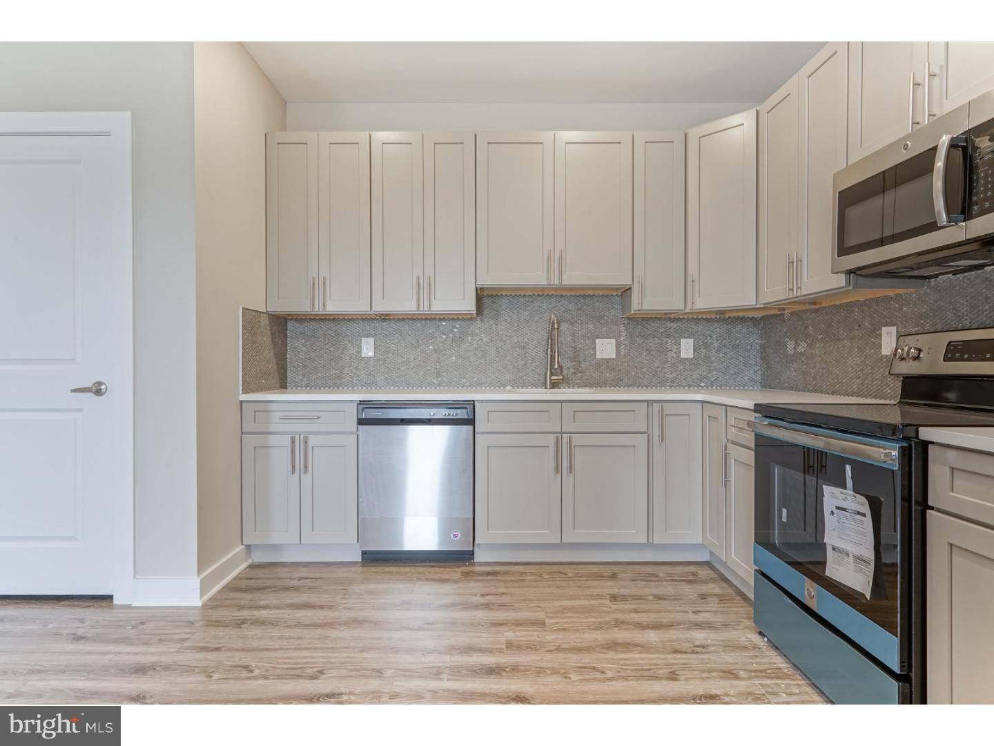 FISHTOWN - Residential Lease