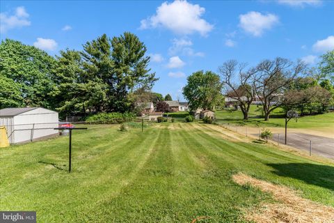 Tiny photo for 20008 Gilbert Hills Drive, HAGERSTOWN, MD 21742 (MLS # MDWA2036646)